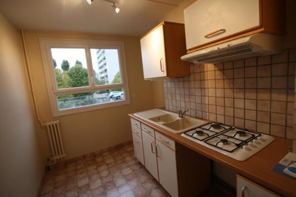 LOCATION d'un appartement de 4 pièces (69 m²) à ORLEANS
