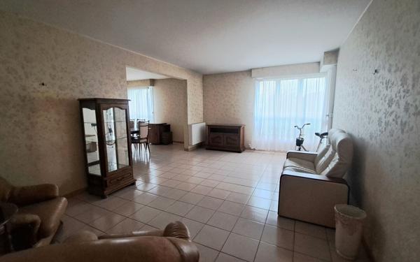 Appartement à vendre    2 pièces • 79 m2 La Rochelle