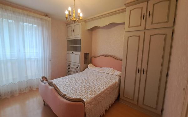 Appartement à vendre    2 pièces • 79 m2 La Rochelle