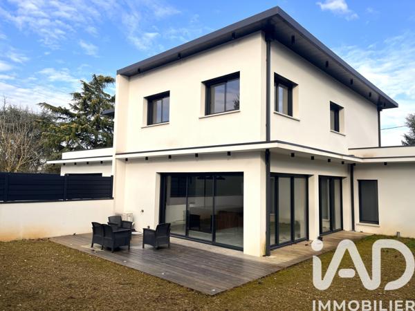 Maison à vendre 6 pièces 142 m² Mûrs-Erigné