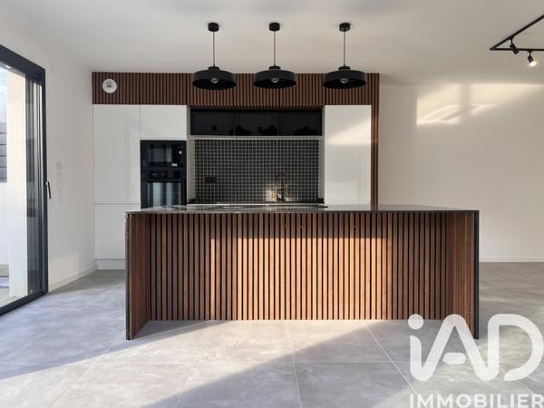 Maison à vendre 6 pièces 142 m² Mûrs-Erigné