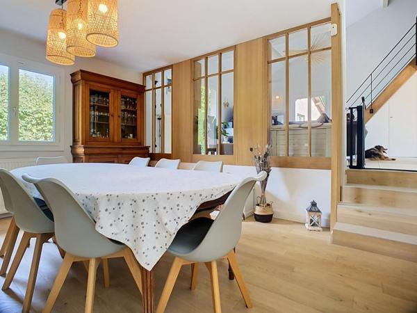 MAISON – INDIVIDUELLE – PISCINE – 136 m² – 69380 – CHASSELAY