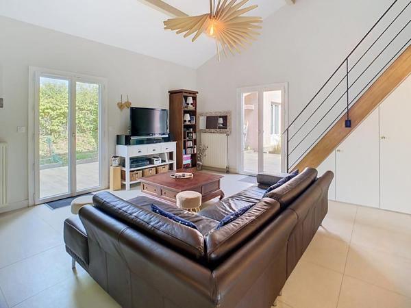 MAISON – INDIVIDUELLE – PISCINE – 136 m² – 69380 – CHASSELAY