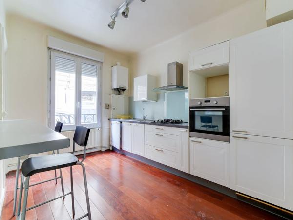 Appartement + annexe + annexe