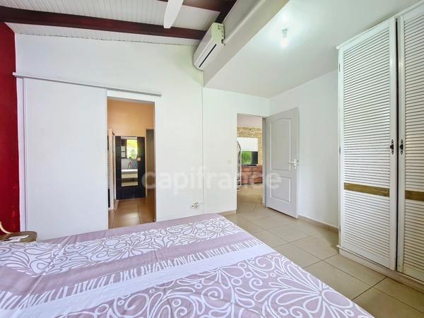 À vendre - CAPESTERRE-BELLE-EAU, maison 4 chambres + bungalow indépendant