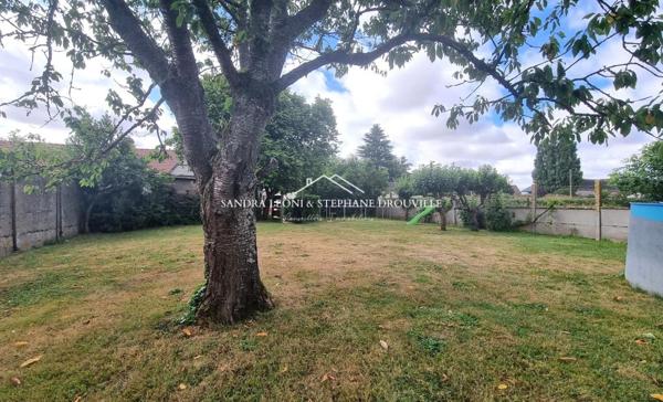 PROCHE MAINTENON - MAISON AUTHENTIQUE DE 166 M², 7 PIECES AVEC DEPENDANCE