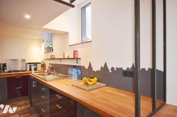 CENTRE VILLE 
Maison d'habitation comprenant :
-au sous-sol : cave où se trouve la chaudière ...