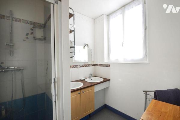 CENTRE VILLE 
Maison d'habitation comprenant :
-au sous-sol : cave où se trouve la chaudière ...