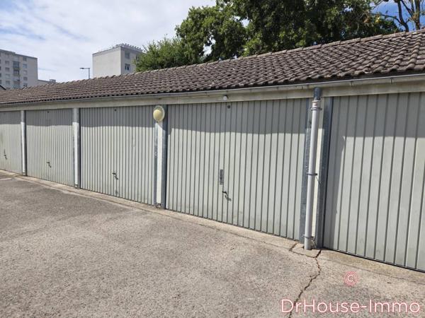 Parking / Box à vendre de 14 m²