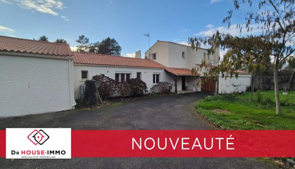 Maison à vendre 13 pièces de 275 m²