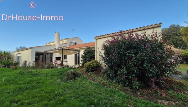 Maison à vendre 13 pièces de 275 m²