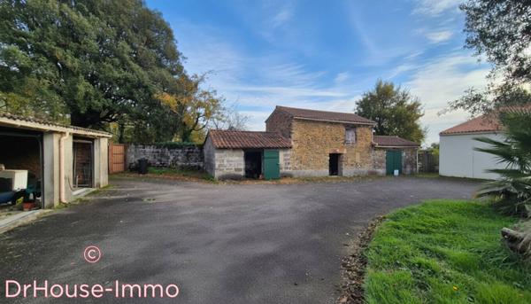 Maison à vendre 13 pièces de 275 m²