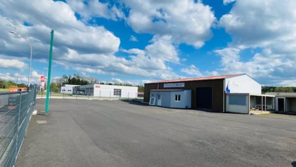 Vente                                                      Local commercial
                        
                                         300 m2                     à Bertrichamps