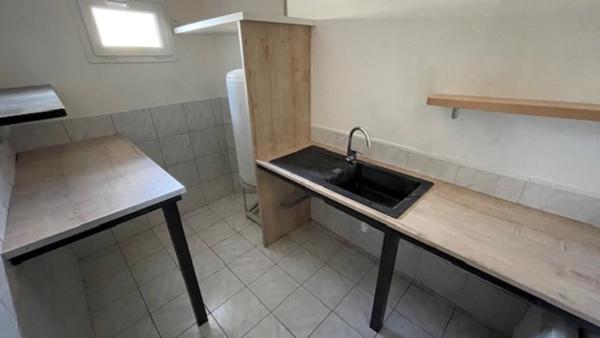 Vente                                                      Local commercial
                        
                                         300 m2                     à Bertrichamps