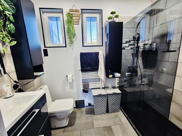 Maison rénovée avec jardin – Quartier de la Gare (Saintes 17) Saintes (17100)