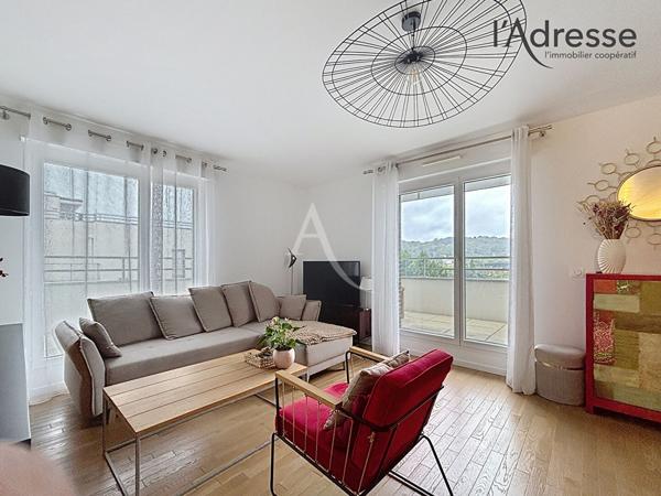 Rueil-Malmaison - Appartement 4 pièces de 86 m² avec terrasse - parking