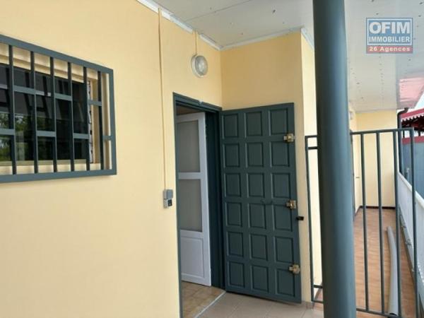 A louer appartement en duplex type F3/4 à proximité immédiat du centre vile de saint-andré