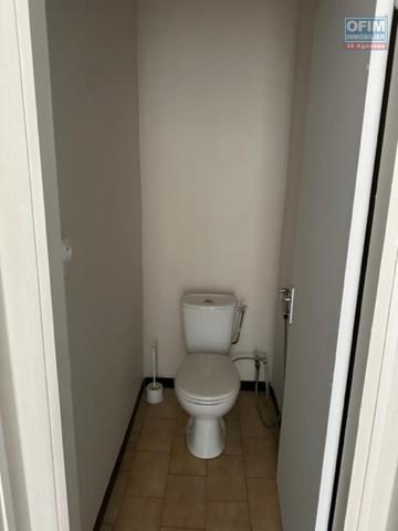 A louer appartement en duplex type F3/4 à proximité immédiat du centre vile de saint-andré