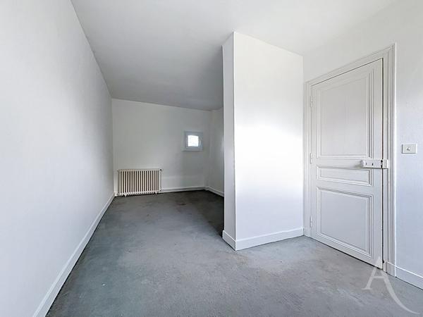 Maison de maître - 6 chambres - Jardin - Garage - Mantes-la-Jolie