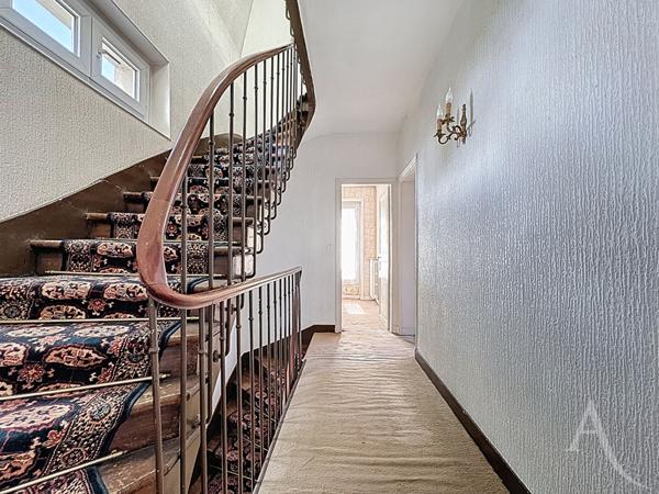 Maison de maître - 6 chambres - Jardin - Garage - Mantes-la-Jolie