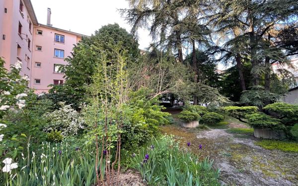 Appartement à vendre    3 pièces • 65,30 m2 Villeurbanne