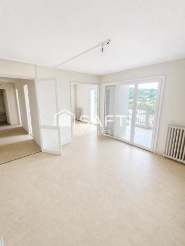 T3 baigné de lumière avec balcon et vue dégagée