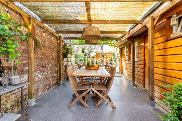 Maison
         9 pièces
        - 153 m² Exclusivité 349 000 € *