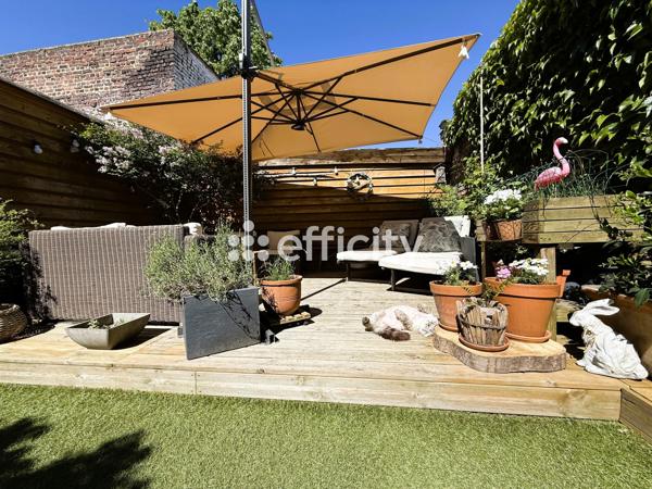 Maison
         9 pièces
        - 153 m² Exclusivité 349 000 € *