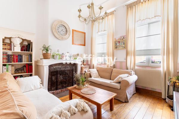 Maison
         9 pièces
        - 153 m² Exclusivité 349 000 € *