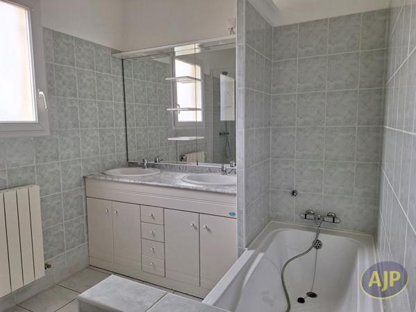 Location maison Plassac : 890 € - AJP Immobilier Pons