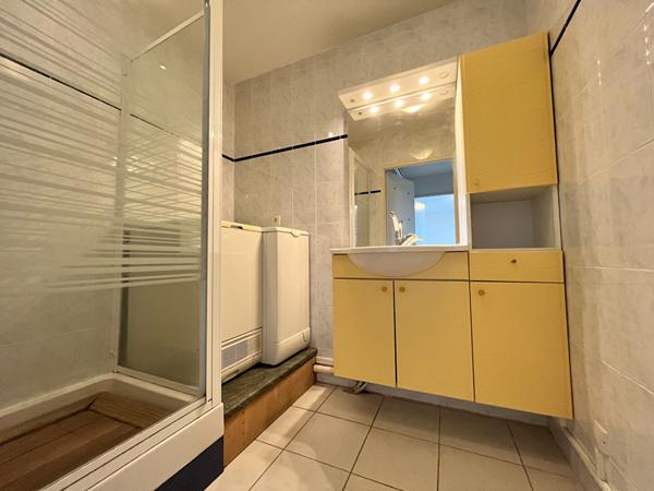 APPARTEMENT T2 AVEC BALCON ET PARKING - ALBI FACULTE