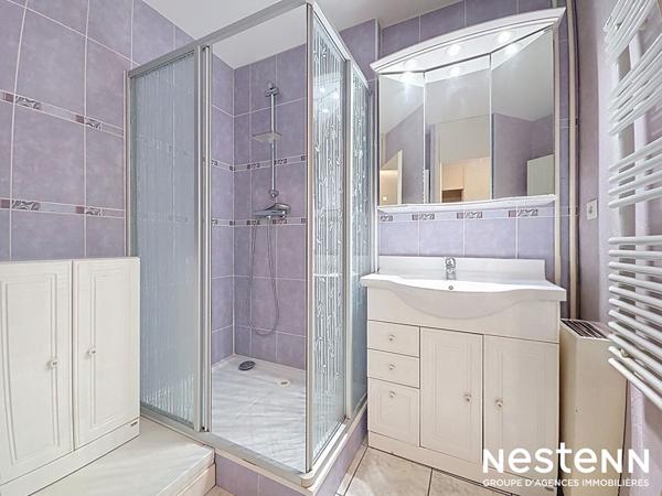 Grand appartement T3/4 de 92m² avec ascenseur, terrasse, garage et cellier à vendre au centre-ville de Castanet-Tolosan