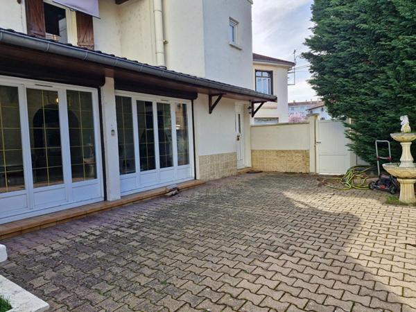 ROANNE - MAISON DE VILLE