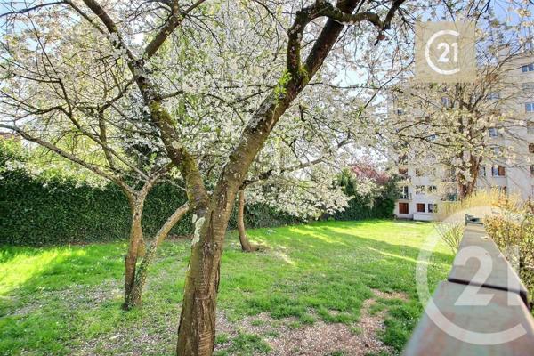 Appartement F2 à vendre  2 pièces - 54 m2 LES PAVILLONS SOUS BOIS - 93