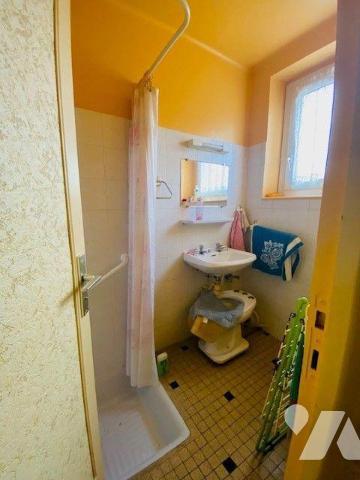 A Vendre à Perros-Guirec (22700) en Côtes-d'Armor (22) maison de type 5 d'une surface habitable...