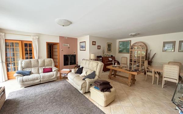 Maison à vendre    6 pièces • 211 m2 Bergerac