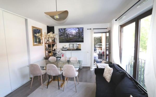 Appartement à vendre    3 pièces • 60 m2 Les Pavillons-sous-Bois