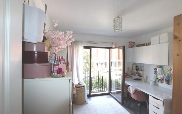 Appartement à vendre    3 pièces • 60 m2 Les Pavillons-sous-Bois