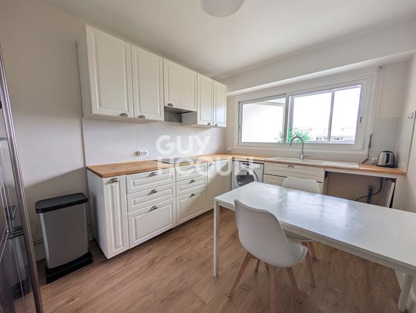 MONTVAL 6 PIECES 4 CHAMBRES 112m2