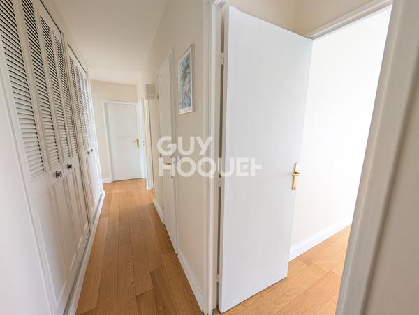 MONTVAL 6 PIECES 4 CHAMBRES 112m2