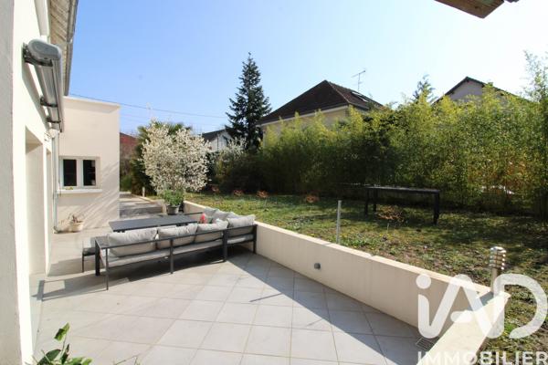 Maison à vendre 9 pièces 231 m² Verneuil-sur-Seine