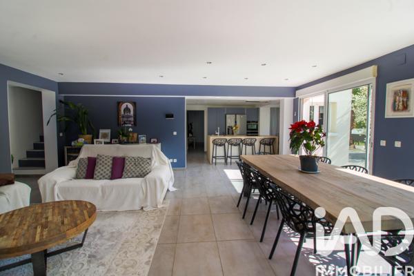 Maison à vendre 9 pièces 231 m² Verneuil-sur-Seine