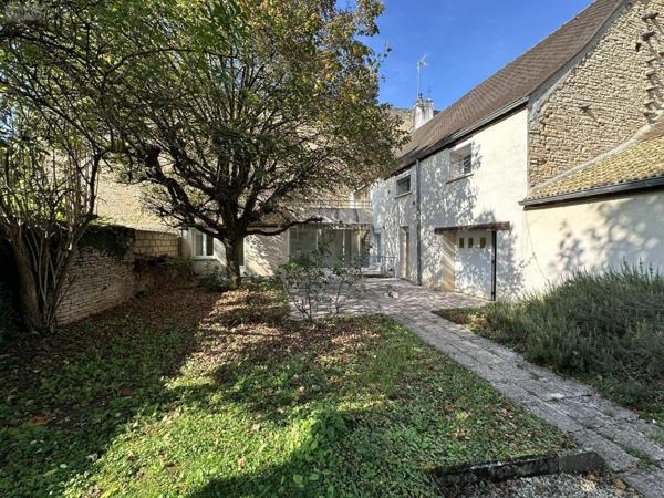 Maison à vendre à Beaune en Côte-d'Or (21200), ref : 21074-203-21074