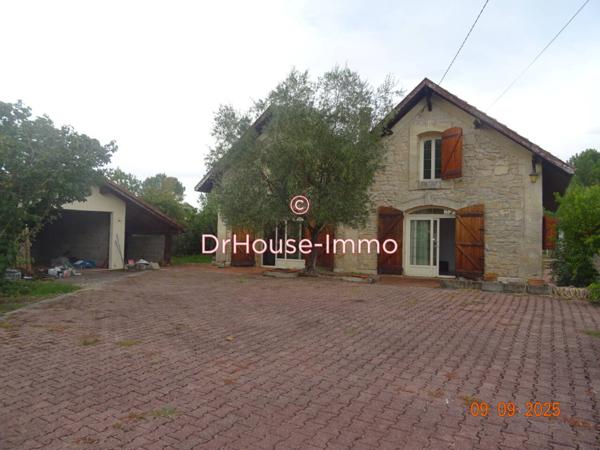 Maison à vendre 10 pièces de 240 m²