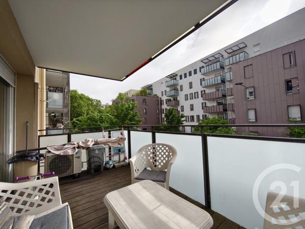 Appartement F4 à vendre  4 pièces - 74 m2 ST FONS - 69