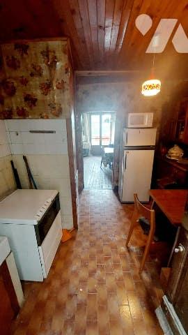 maison de village avec 2 appartements T2 et T4 à rénover