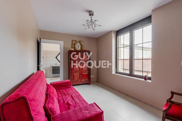 Plateau Croix-Rousse - Villa 332 m² - Sous-sol - Garage -