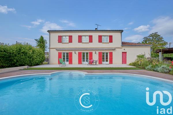 Maison à vendre 5 pièces 158 m² Sérignac-sur-Garonne