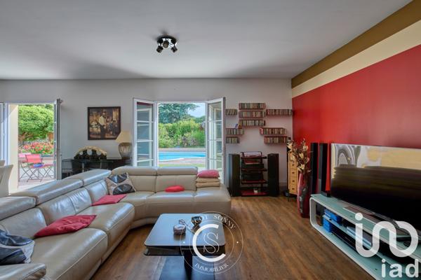 Maison à vendre 5 pièces 158 m² Sérignac-sur-Garonne