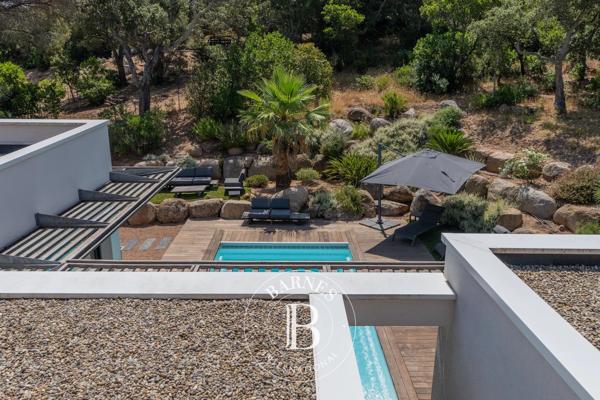 Sainte-Lucie-de-Porto-Vecchio, Villa 5 Chambres -  300 m² à vendre